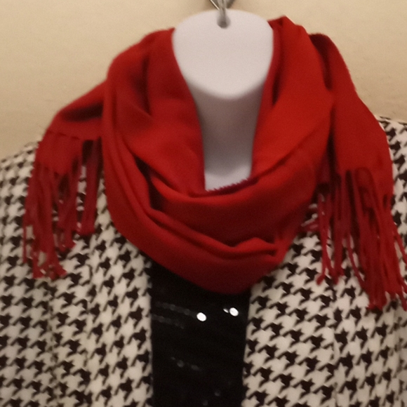 Red Pashmina Cashmere Feel Winter Scarf - Picture 14 of 15